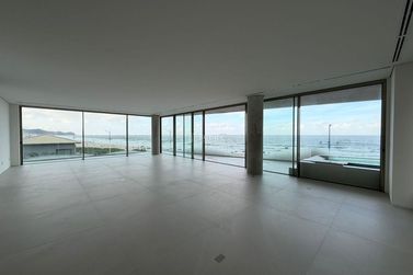 Apartamento &agrave; venda - 330m&sup2; - Praia Brava