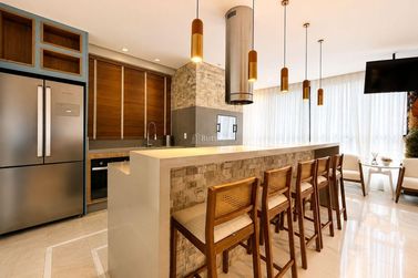 Apartamento &agrave; venda - 127m&sup2; - Meia Praia