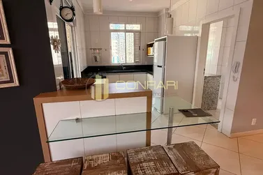 Apartamento &agrave; venda - 154m&sup2; - Meia Praia