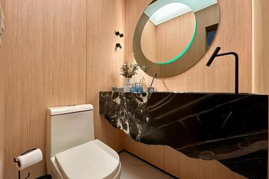 Apartamento &agrave; venda - 210m&sup2; - Centro