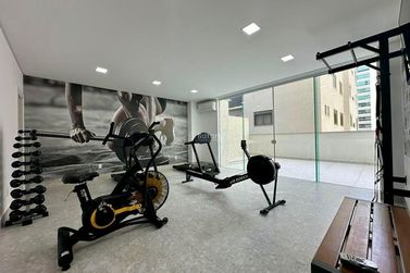 Apartamento &agrave; venda - 190m&sup2; - Meia Praia