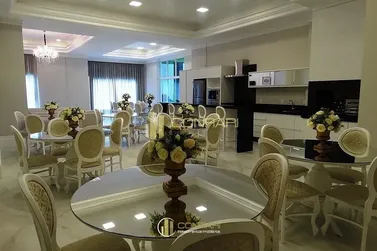 Apartamento &agrave; venda - 149m&sup2; - Centro