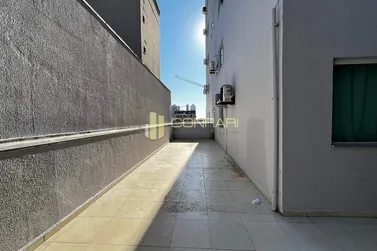 Apartamento &agrave; venda - 81m&sup2; - Pereque