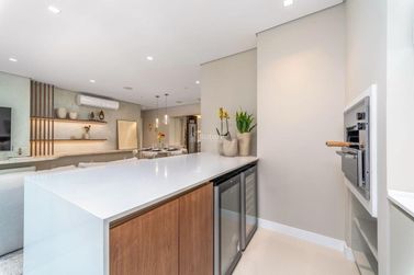 Apartamento &agrave; venda - 171m&sup2; - Centro