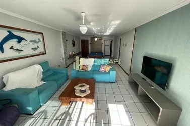 Apartamento &agrave; venda - 260m&sup2; - Meia Praia