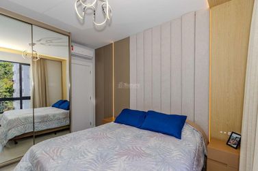 Apartamento &agrave; venda - 136m&sup2; - Pioneiros