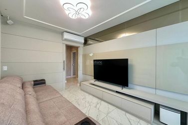 Apartamento &agrave; venda - 137m&sup2; - Meia Praia