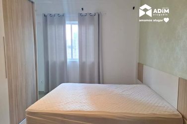 Apartamento para alugar - 135m&sup2; - Meia Praia