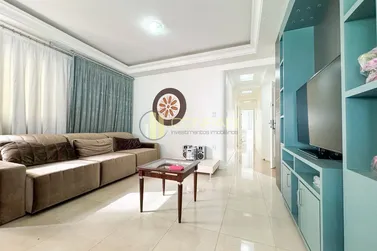 Apartamento &agrave; venda - 117m&sup2; - Meia Praia