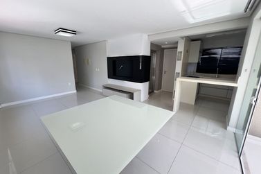 Apartamento &agrave; venda - 100m&sup2; - Meia Praia