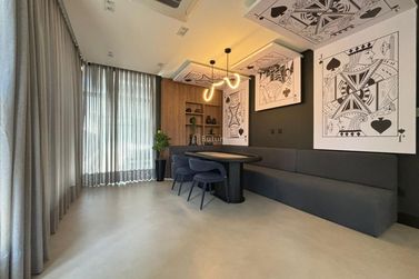 Apartamento &agrave; venda - 177m&sup2; - Meia Praia
