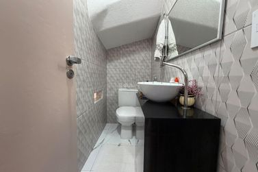 Casa &agrave; venda - 200m&sup2; - Praia dos Amores