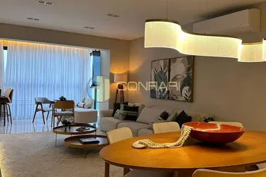 Apartamento &agrave; venda - 140m&sup2; - Centro