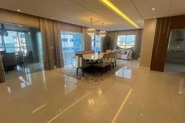 Apartamento &agrave; venda - 268m&sup2; - Meia Praia
