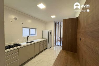 Apartamento para alugar - 119m&sup2; - Meia Praia
