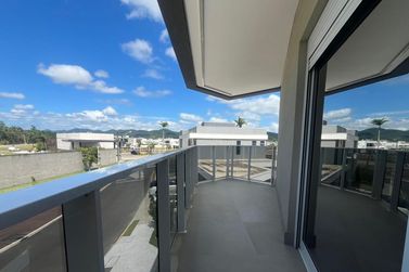 Casa &agrave; venda - 360m&sup2; - Centro