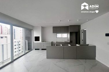 Apartamento para alugar - 143m&sup2; - Centro