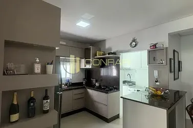 Apartamento &agrave; venda - 110m&sup2; - Meia Praia