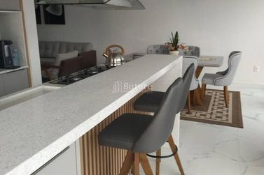 Apartamento &agrave; venda - 202m&sup2; - Meia Praia