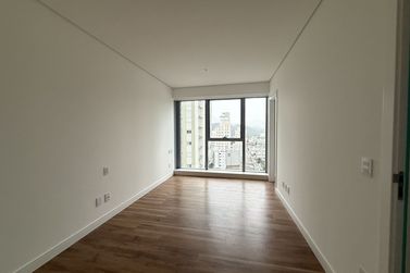 Apartamento &agrave; venda - 165m&sup2; - Centro