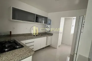 Apartamento &agrave; venda - 212m&sup2; - Meia Praia