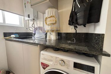 Apartamento &agrave; venda - 130m&sup2; - Meia Praia