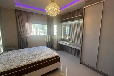 Apartamento &agrave; venda - 268m&sup2; - Meia Praia