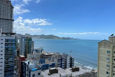 Apartamento &agrave; venda - 180m&sup2; - Meia Praia
