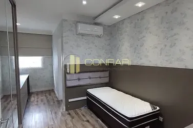 Apartamento &agrave; venda - 213m&sup2; - Meia Praia