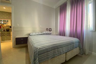 Apartamento &agrave; venda - 143m&sup2; - Meia Praia
