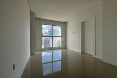 Apartamento &agrave; venda - 167m&sup2; - Andorinha