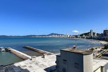 Apartamento &agrave; venda - 138m&sup2; - Centro