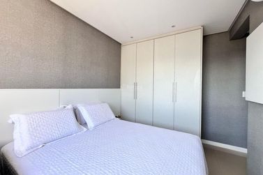 Apartamento &agrave; venda - 148m&sup2; - Meia Praia