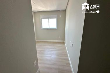 Apartamento para alugar - 170m&sup2; - Centro