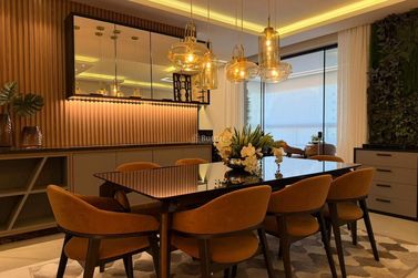Apartamento &agrave; venda - 162m&sup2; - Meia Praia