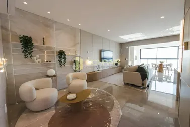 Apartamento &agrave; venda - 198m&sup2; - Meia Praia