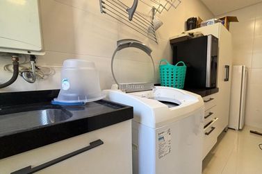 Apartamento &agrave; venda - 146m&sup2; - Meia Praia