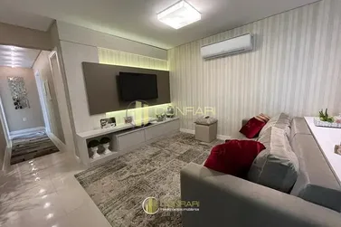 Apartamento &agrave; venda - 129m&sup2; - Meia Praia