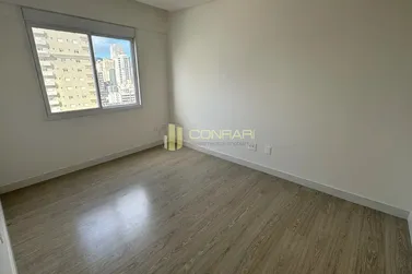 Apartamento &agrave; venda - 179m&sup2; - Meia Praia