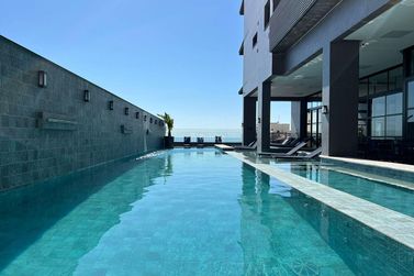 Apartamento &agrave; venda - 200m&sup2; - Meia Praia