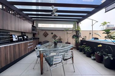 Apartamento &agrave; venda - 155m&sup2; - Centro