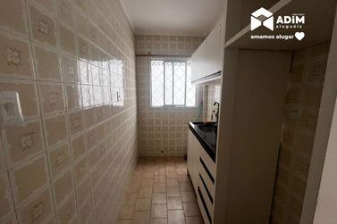 Apartamento para alugar - 50m&sup2; - Centro