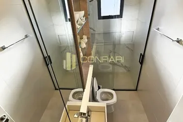 Apartamento &agrave; venda - 162m&sup2; - Meia Praia