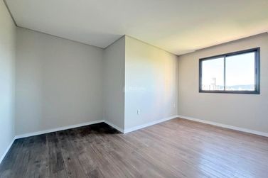 Apartamento &agrave; venda - 85m&sup2; - Meia Praia