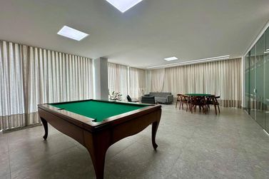 Apartamento &agrave; venda - 190m&sup2; - Meia Praia