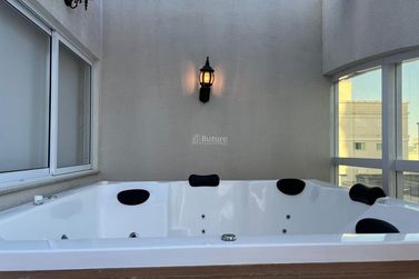 Apartamento &agrave; venda - 260m&sup2; - Meia Praia