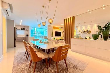 Apartamento &agrave; venda - 160m&sup2; - Meia Praia