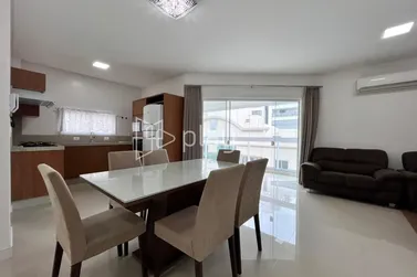 Apartamento &agrave; venda - 110m&sup2; - Meia Praia