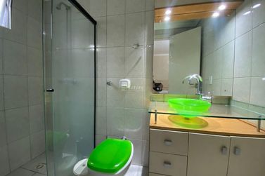 Apartamento &agrave; venda - 139m&sup2; - Meia Praia
