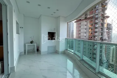 Apartamento &agrave; venda - 160m&sup2; - Meia Praia